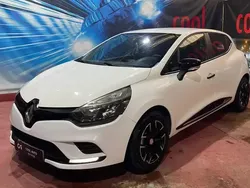 Branco Usado 2016 Renault Clio IV Zen | € 9.800 (Preço justo)