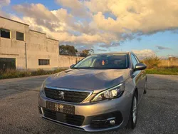 Cinzento Usado 2019 Peugeot 308 | € 15.990 (Preço elevado)