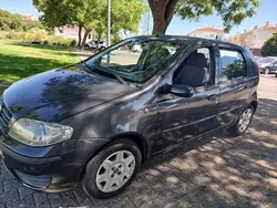 Usado 2005 Fiat Punto Citadino | € 1.475 (Bom preço)