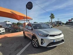 Cinza Usado 2022 Kia Stonic SUV | € 14.950 (Preço justo)