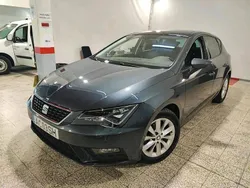 Cinza Usado 2020 Seat Leon Style | € 14.600 (Bom preço)