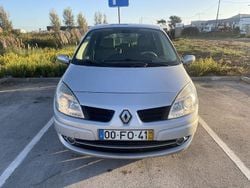 Usado 2008 Renault Grand Scénic II Dynamique Monovolume | € 2.800
