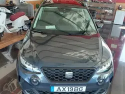 Cinzento Usado 2023 Seat Arona FR SUV | € 17.900 (Preço justo)