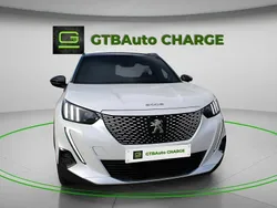 Branco Usado 2022 Peugeot e-2008 GT SUV | € 24.300 (Preço justo)