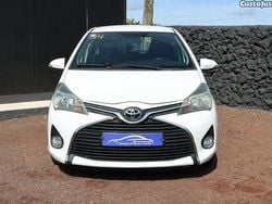 Branco Usado 2015 Toyota Yaris Citadino | € 12.490 (Caro)