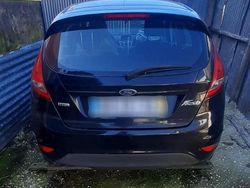 Usado 2010 Ford Fiesta Sedan | € 1.200
