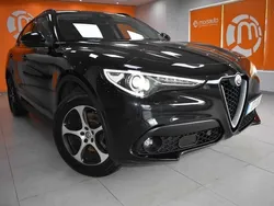 Preto Usado 2018 Alfa Romeo Stelvio Super SUV | € 27.900