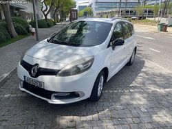 Branco Usado 2016 Renault Grand Scénic IV Monovolume | € 9.000 (Preço justo)