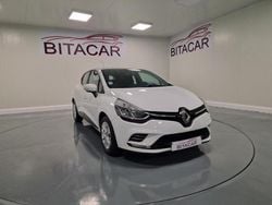 Branco Usado 2019 Renault Clio IV Intens | € 17.950