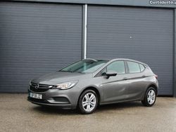 Cinza Usado 2018 Opel Astra Business Edition Citadino | € 13.800 (Preço justo)
