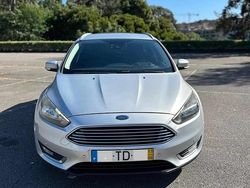 Cinzento Usado 2017 Ford Focus Carrinha | € 8.900 (Bom preço)