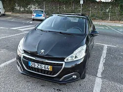 Usado 2015 Peugeot 208 Allure Citadino | € 6.300 (Super Preço)