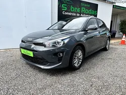 Cinza Usado 2022 Kia Rio Citadino | € 14.900 (Preço justo)