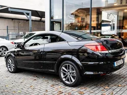 Preto Usado 2009 Opel Astra Cabriolet Cabrios | € 12.000