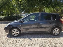 Usado 2008 Renault Mégane III Sedan | € 1.900 (Bom preço)