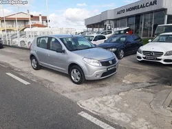 Cinza Usado 2011 Dacia Sandero Citadino | € 5.900