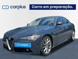 Cinza Usado 2017 Alfa Romeo Giulia Super Sedan | € 24.500 (Preço justo)