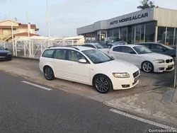 Branco Usado 2009 Volvo V50 R-Design Carrinha | € 7.900