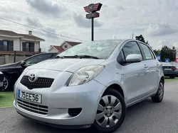 Cinza Usado 2007 Toyota Yaris | € 5.999 (Preço justo)