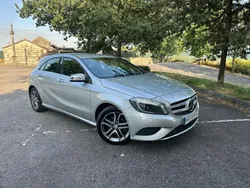 Cinza Usado 2014 Mercedes A180 Urban | € 14.750