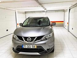 Cinzento Usado 2015 Nissan Qashqai SUV | € 14.000 (Preço justo)