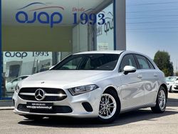 Cinza Usado 2019 Mercedes A160 Style | € 19.970