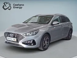 Shimmering silver (metalizado) Usado 2023 Hyundai i30 Style Carrinha | € 21.850 (Preço justo)