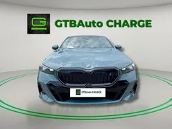 Cinza Usado 2024 BMW i5 M Sport Sedan | € 72.999 (Caro)