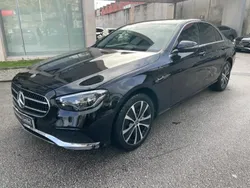 Preto obsidian Usado 2023 Mercedes E300 Avantgarde Sedan | € 55.250 (Preço justo)
