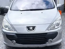 Usado 2015 Peugeot 307 Sedan | € 3.000
