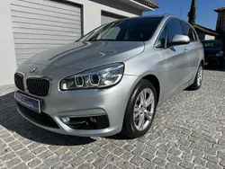 Cinzento Usado 2015 BMW 218 Active Tourer Luxury Line Monovolume | € 17.500
