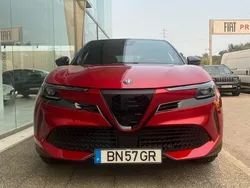 Vermelho Usado 2024 Alfa Romeo Junior SUV | € 41.900