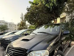 Usado 2002 Kia Carnival 2 Monovolume | € 4.000
