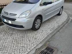 Usado 2007 Citroën Xsara Picasso Monovolume | € 3.950