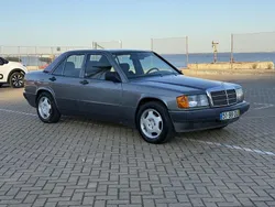 Cinza Usado 1990 Mercedes 190 Sedan | € 2.900