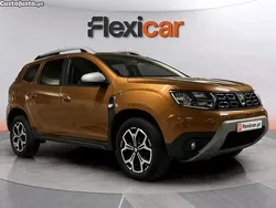 Amarelo Usado 2018 Dacia Duster Prestige SUV | € 13.790 (Preço justo)