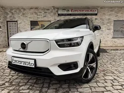 Branco Usado 2021 Volvo XC40 R-Design SUV | € 29.900 (Preço elevado)