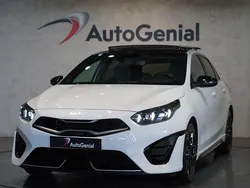 Branco yes 1.2 turbo yes 1.2 turbo Usado 2022 Kia Ceed GT GT-Line Citadino | € 22.990 (Preço elevado)
