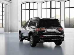 Preto Novo 2025 Mercedes GLB180 SUV | € 64.751