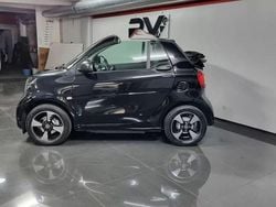 Preto Usado 2021 Smart ForTwo Electric Drive Passion Cabrios | € 13.990 (Bom preço)