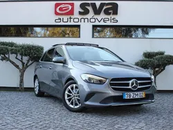Cinza Usado 2019 Mercedes B180 Progressive Monovolume | € 22.900 (Preço justo)