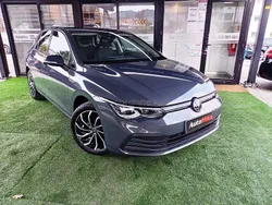 Cinza Usado 2020 VW Golf VIII Style | € 31.900