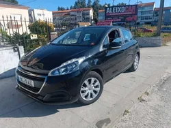 Preto Usado 2018 Peugeot 208 Active Citadino | € 11.999 (Caro)