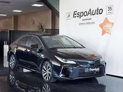 Preto Usado 2022 Toyota Corolla Sedan | € 24.250 (Preço justo)