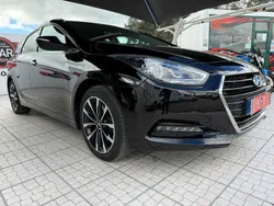 Preto Usado 2017 Hyundai i40 Carrinha | € 17.750