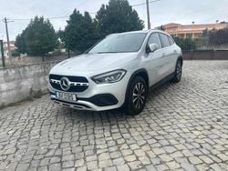 Cinzento Usado 2021 Mercedes GLA200 SUV | € 33.990