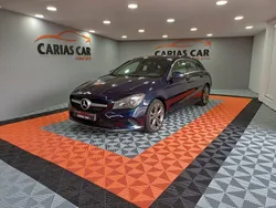 Azul Usado 2017 Mercedes CLA180 Urban Sedan | € 22.750 (Preço elevado)