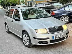 Usado 2005 Skoda Fabia Sedan | € 2.250 (Preço justo)