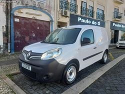 Branco Usado 2017 Renault Kangoo Business Monovolume | € 10.980 (Preço justo)