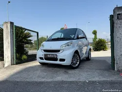 Branco Usado 2012 Smart ForTwo Coupé Passion Coupé | € 7.110 (Preço justo)